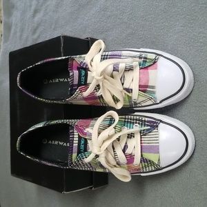 Air walk Legacee Women's Sneakers..Multicolored plaid pattern..Size 7.5